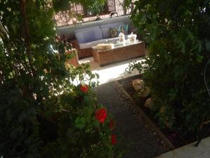 Peggy's Villa-House with private pool 25' from Athens Intl Airport sett ovenfra