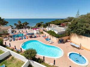 Πισίνα στο ή κοντά στο Apartamentos Do Parque