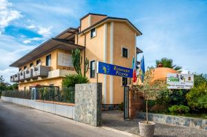 Budova, kde se hotel nachází