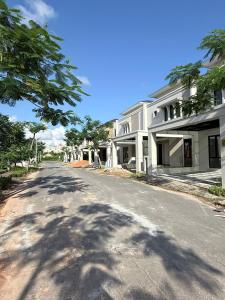 an empty street in front of a house at Noble Cove Batam in Pulau Sembakau Kecil