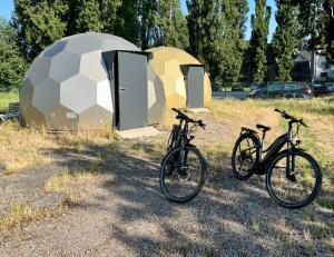 two bikes parked in front of a tent at triDOMESFRANCE in Saverne