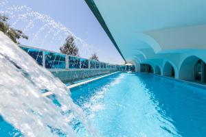 Bazén v ubytování Hotel Mayflower nebo v jeho okolí