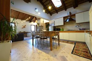 A kitchen or kitchenette at Ca' Dei Burci