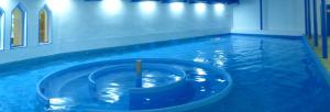 
Der Swimmingpool an oder in der Nähe von Hotel Aquarius Braunschweig
