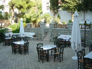 Restaurace v ubytování Oasis Hotel
