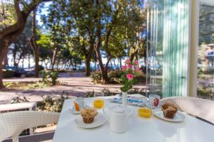 Morgenmad for gæster der bor på Hotel Crikvenica