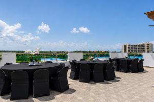 Gallery image of Luxury 8-bed villa, pool & ocean view in La Romana