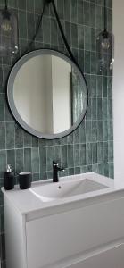 O baie la DaFi Apartament +10 fotografii