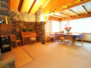 Area soggiorno di Chalet in Crans Montana near Ski Slopes