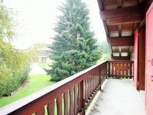 Balcone o terrazza di Chalet in Crans Montana near Ski Slopes