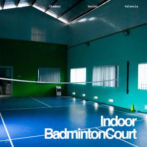 a room with a tennis court with at GreysCo Villa Batu Panderman in Tlekung