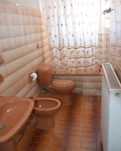 Koupelna v ubytování Dimitra's Apartment