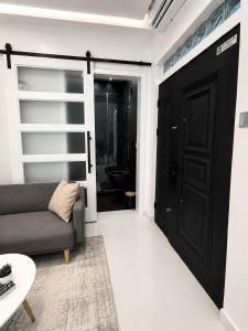 Gallery image of One Plus One Luxe Retreat with Airport Pickups in Tema