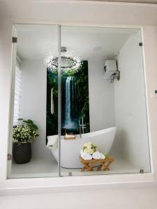 Gallery image of One Plus One Luxe Retreat with Airport Pickups in Tema +22 photos