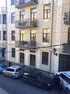 Budova, kde se hotel nachází + 34 fotografií