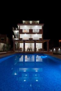 Gallery image of Villa Sandy Apartments in Tivat