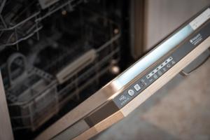 a close up of an oven with its door open at Casa Gradita in Ponte Caffaro