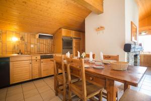 Kuchyň nebo kuchyňský kout v ubytování Apartment Diure 222 + 21 fotografií