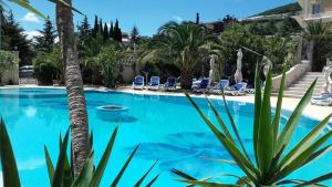 Basen w obiekcie Grand Hotel degli Angeli lub w pobliżu