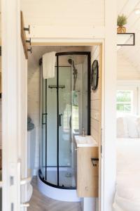 Gallery image of De verpozing - Tinyhouse nr2 in Milsbeek