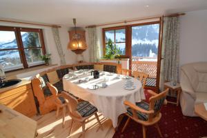 A seating area at Gästehaus am Berg