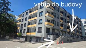 a building with the words y strip do bullpen at Bylinkový Apartmán in Banská Bystrica
