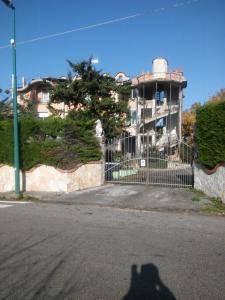 The building in which az apartmanhoteleket is located