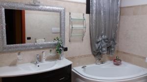 Kúpeľňa v ubytovaní B&B LADY JOLANDA