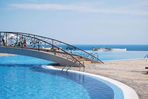 Bazén v ubytování Kaliakria Resort nebo v jeho okolí