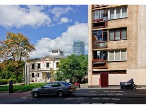 Budova, v ktorej sa apartmán nachádza