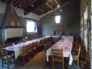 Agriturismo I Monti di Salecchio tesisinde bir restoran veya yemek mekanı