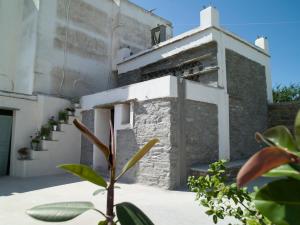 Gallery image of Tutti Blu Tinos Living Space in M&eacute;si