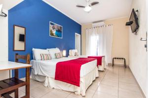 Postel nebo postele na pokoji v ubytování Hotel Pousada Vivendas do Sol e Mar