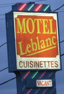 Certifikát, hodnocení, plakát nebo jiný dokument vystavený v ubytování Motel Leblanc