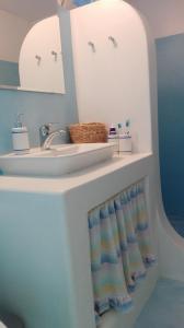 Fotografie z fotogalerie ubytování Tilos Island house v destinaci Megálon Choríon + 37 fotografií