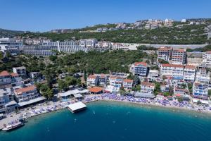an aerial view of a beach in a resort at Apartments Obradović in Neum