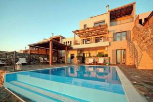 Bazén v ubytovaní Elounda Sunrise Villa alebo v jeho blízkosti