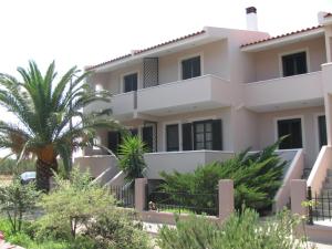 アルハンゲロスにあるLakonia Bay Apartmentsのギャラリーの写真