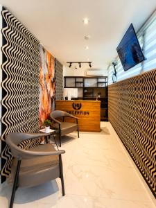 an office with a lobby with a reception desk at Blester Hotel Golem Durres in Golem