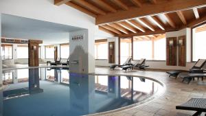 Bazén v ubytovaní Hotel Gardenia alebo v jeho blízkosti