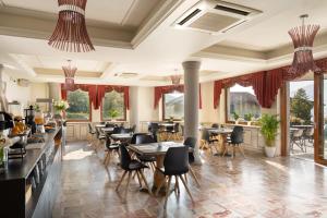 Restaurant o un lloc per menjar a Hotel Saligari