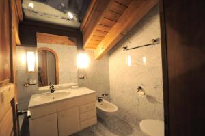 Koupelna v ubytování Haus Tiefbach - Apartment Cervino