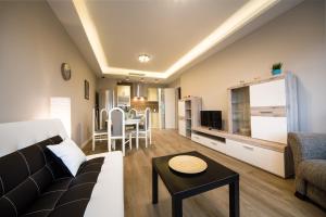 Kuchyň nebo kuchyňský kout v ubytování Kazimierz Friendhouse Apartments