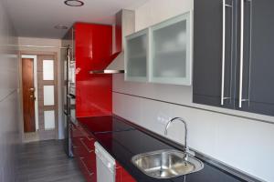Kuchyňa alebo kuchynka v ubytovaní Apartamento Flamingo Beach