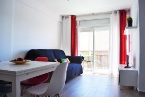 Posedenie v ubytovaní Apartamento Flamingo Beach