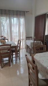 Χώρος καθιστικού στο Hotel Ion