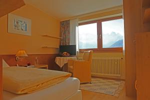 Telewizja i/lub zestaw kina domowego w obiekcie Hotel - Restaurant Gosauerhof
