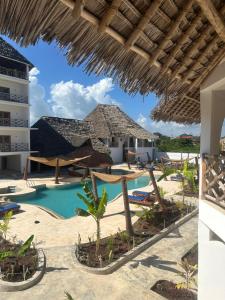 a view of the pool at the resort at Faro Resort in Nungwi