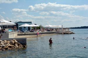 Foto dalla galleria di Apartments Irena Punta Skala a Petrcane