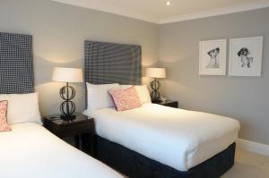 Wrightington Hotel & Health Club客房内的一张或多张床位